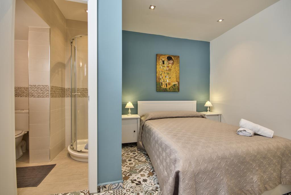 Valletta Luxe 3-Bedroom Duplex Penthouse With Sea View Terrace And Jacuzzi Exterior foto