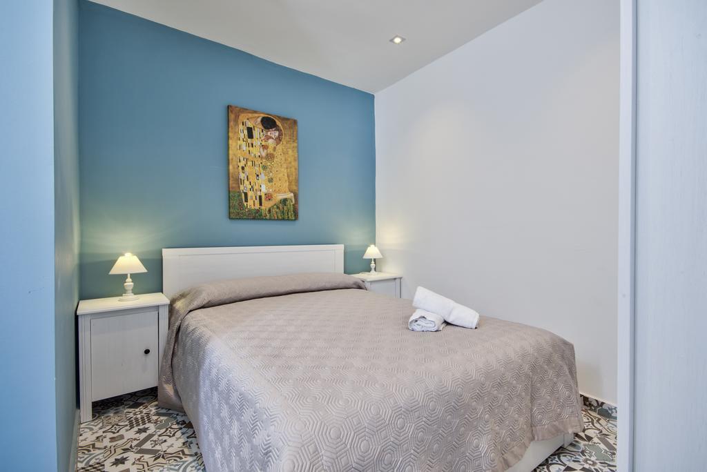 Valletta Luxe 3-Bedroom Duplex Penthouse With Sea View Terrace And Jacuzzi Exterior foto